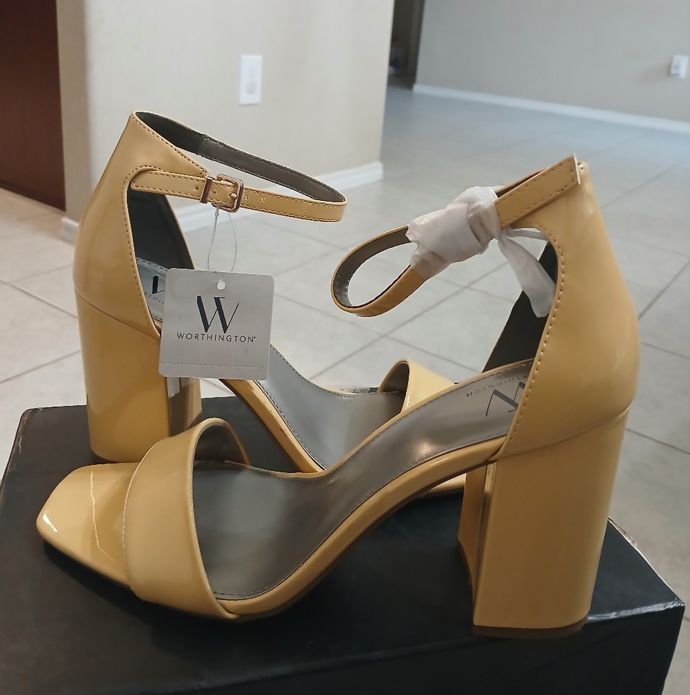 Worthington Women's Yellow Block Heel Sandals Sz 10